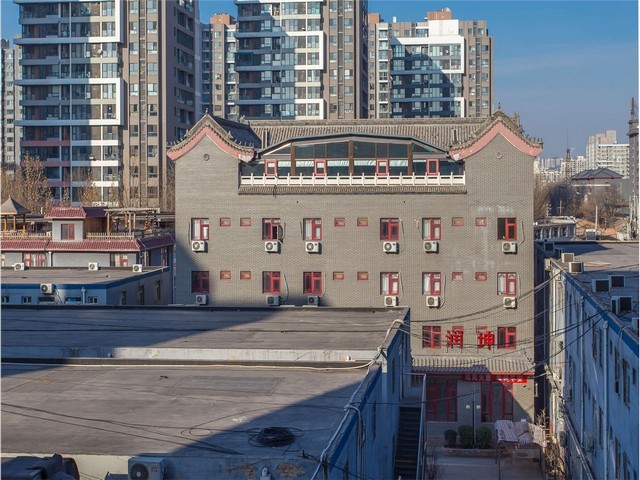 上海晶铸石PC围墙供应公司